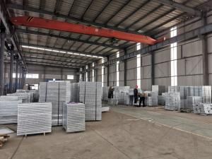 污水處理過(guò)程中黑色的玻璃鋼格柵板有什么作用？